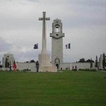 Le Gite De Beatrice Et Laurent Apartment Villers-Bretonneux ภายนอก รูปภาพ