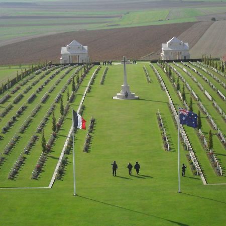 Le Gite De Beatrice Et Laurent Apartment Villers-Bretonneux ภายนอก รูปภาพ